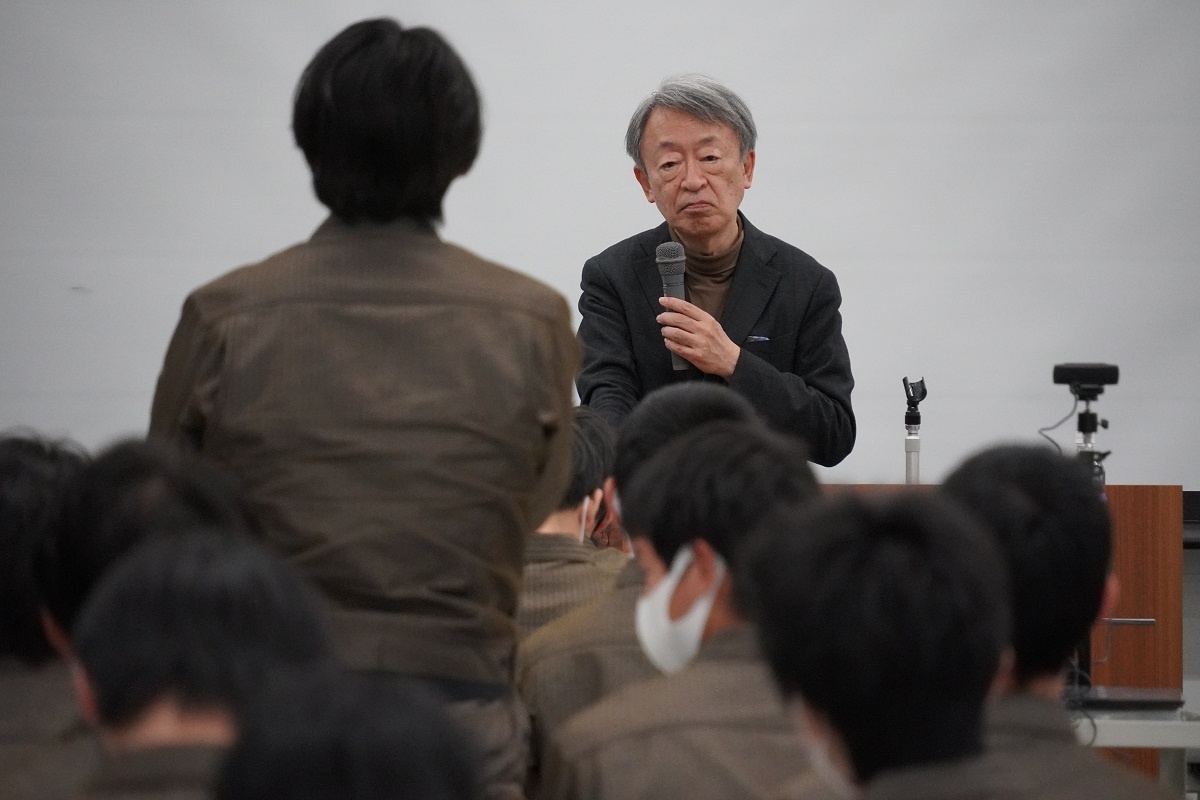 池上彰先生特別講演会 専攻科の日常 愛知県立愛知総合工科高等学校 専攻科